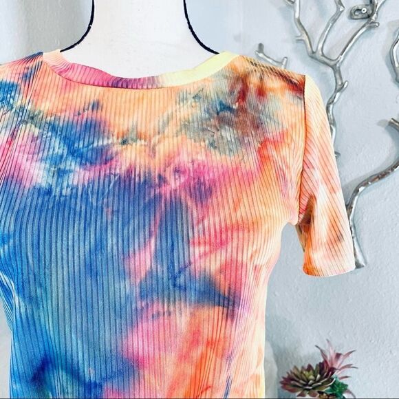Love J Tie Dyed Ribbed Short Sleeve Top Medium - Picture 2 of 5